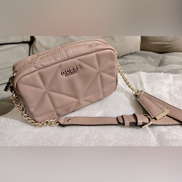 6. Pink Guess Crossbody-Excellent - Picture 5 of 10